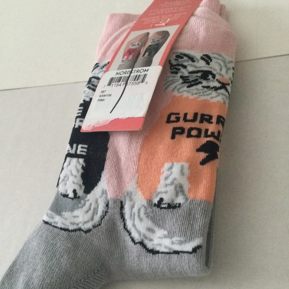 YELLOW OWL WORKSHOP THE FUTURE IS FELINE WOMENS SOCKS OS NWT